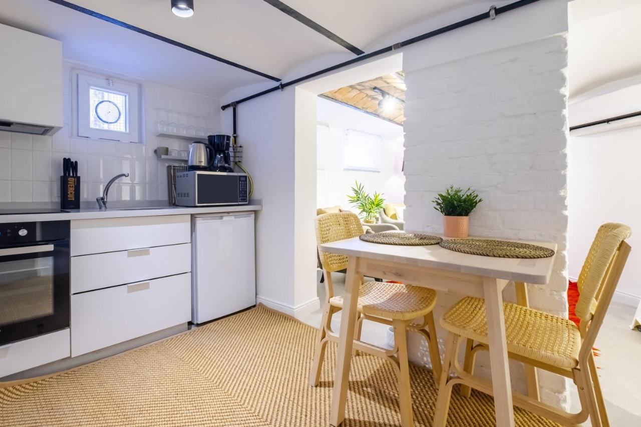 Vibrant Flat 5 Minutes Walk To Istiklal In Beyoglu Lejlighed Istanbul Eksteriør billede