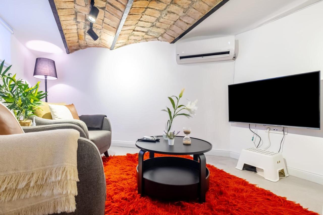 Vibrant Flat 5 Minutes Walk To Istiklal In Beyoglu Lejlighed Istanbul Eksteriør billede